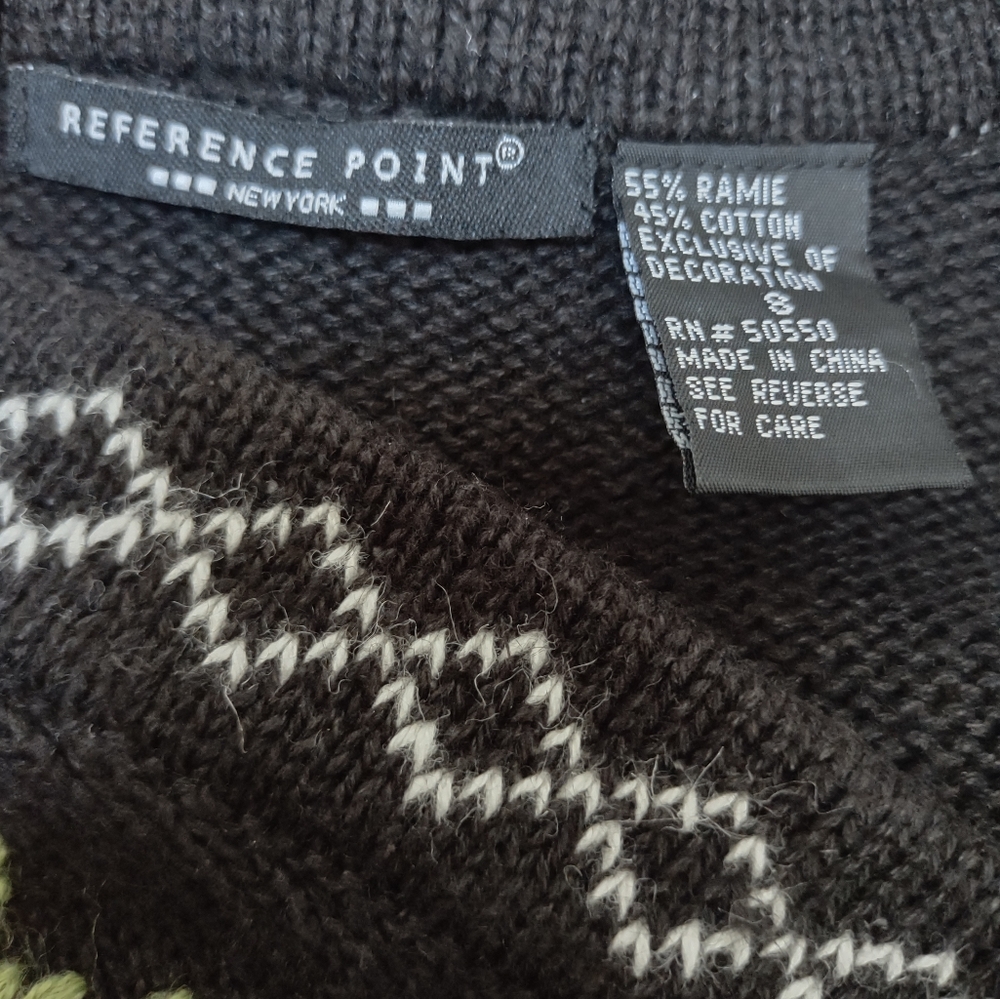 Reference Point Christmas Sweater - Picture 4 of 6